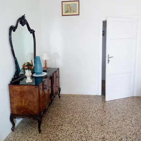 Holiday home Dimora Borgh
